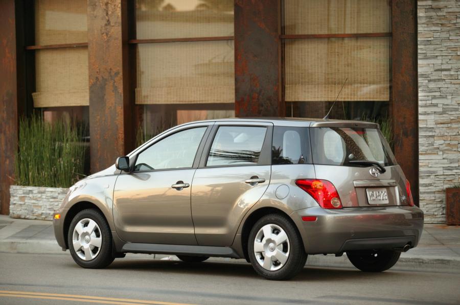  Scion xA 2003 года  (фото 20 из 25)
